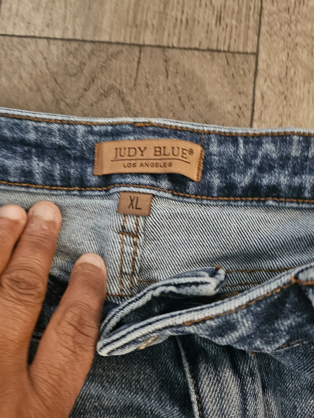 Judy Blue Distressed Medium Blue Denim Shorts Size XL Western{Bx26}